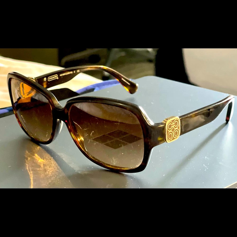 🕶AUTHENTIC COACH SUNGLASSES w/ COACH SYMBOL ON SIDE ARMS🕶